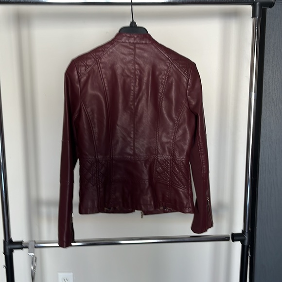 Red leather jacket. - Picture 8 of 8